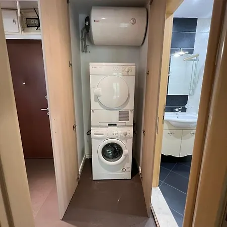 Apartment 1 Bedroom Harmony Private Parking
