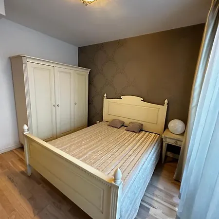 Apartment 1 Bedroom Harmony Private Parking *